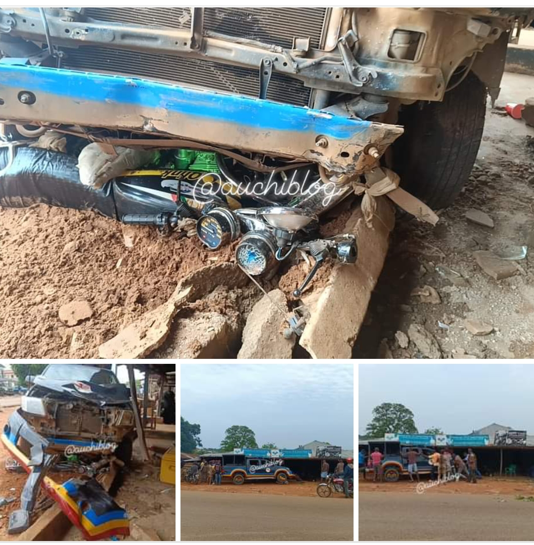 Just in: 2 Feared Dead as Patrol Truck Crashes in Auchi